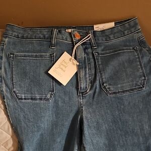 NWT. LC Women's Blue Jeans